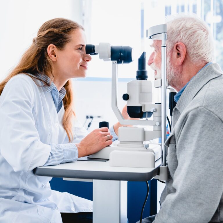 eye-exam-senior-min